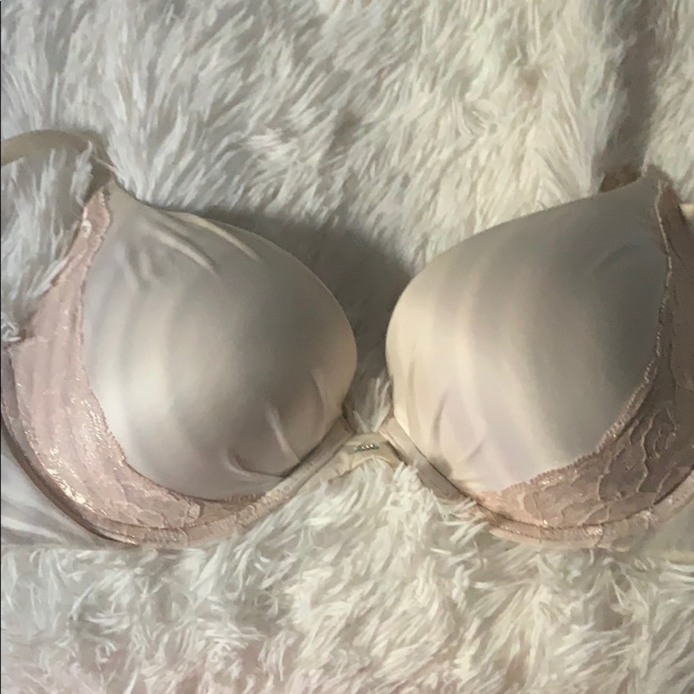 Victoria Secret cream bra 34DD
